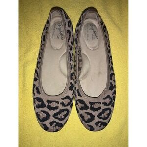Seychelles Leopard Print Memory Foam Ballet Flats Sz 7.5 Women's Black‎ Slip On